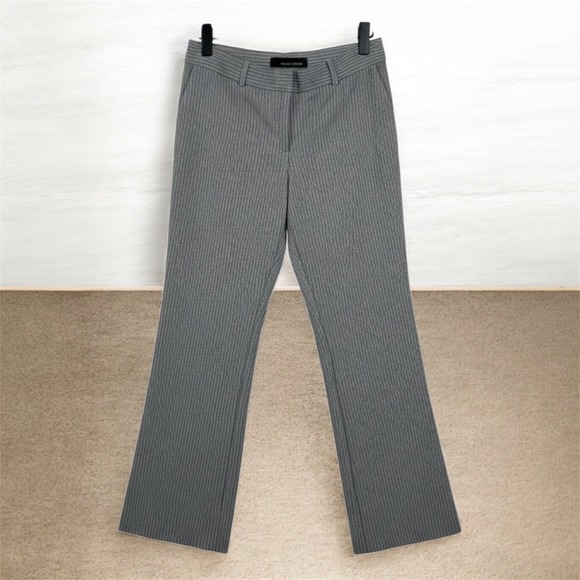 Amanda & Chelsea Tan and White Pinstripe Slim Ankle Work Pants Women's Size 6 - Picture 2 of 8